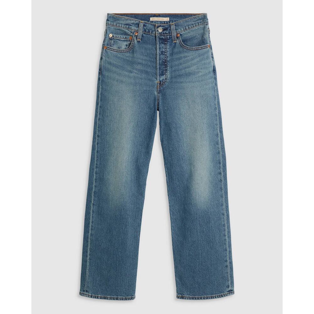 Levi’s Ribcage Straight Medium Wash Size 30
